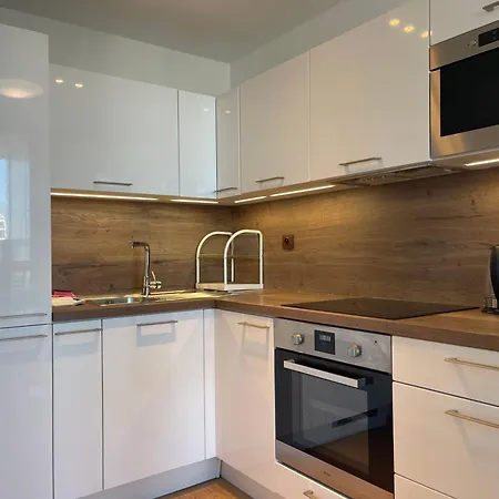 Apartment Sag 28 Floor Panrama Free Parking Free Wifi Bratislava